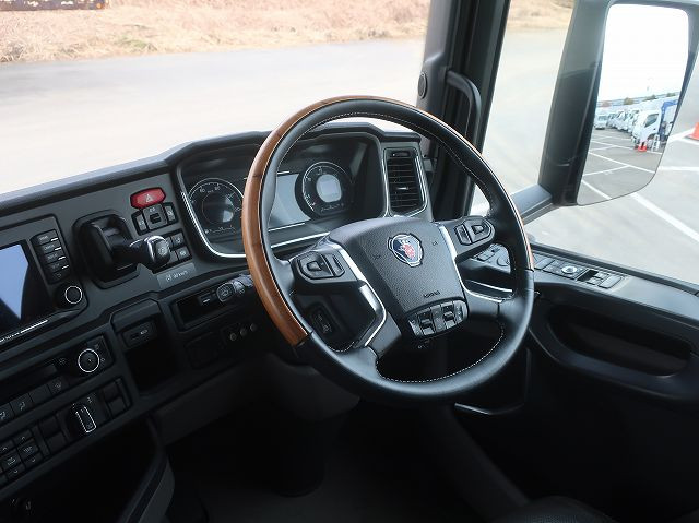 中古トラック スカニアトラクタヘッド ＃13