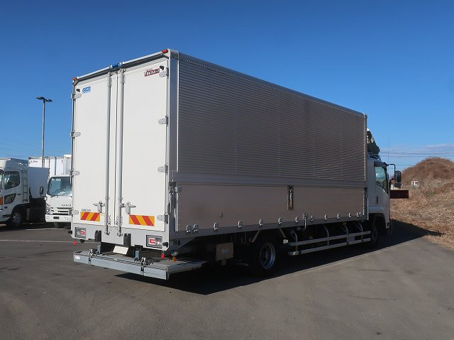 中古トラック いすゞアルミウィング ＃3