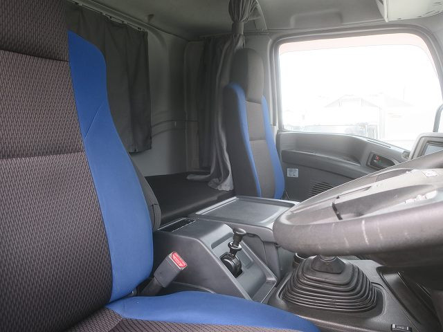 中古トラック いすゞアルミウィング ＃16