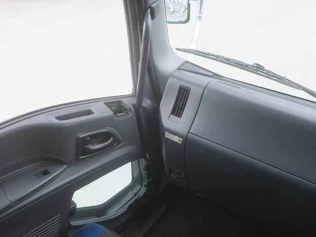 中古トラック いすゞ ギガ 大型アルミウィング