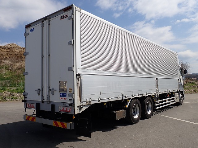 中古トラック いすゞアルミウィング ＃3