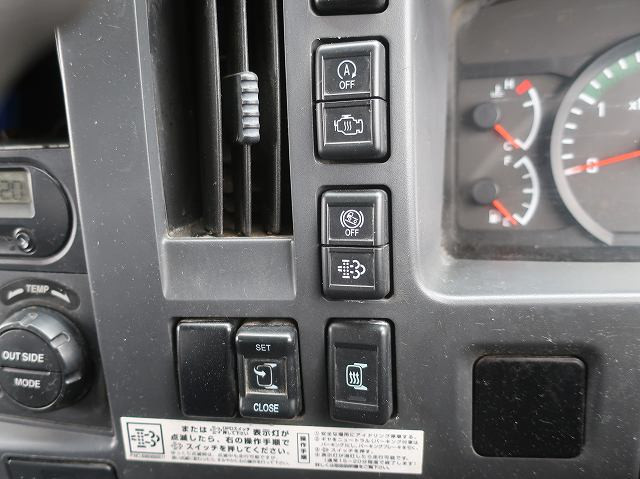 中古トラック いすゞ フォワード 中型平ボディアルミブロック