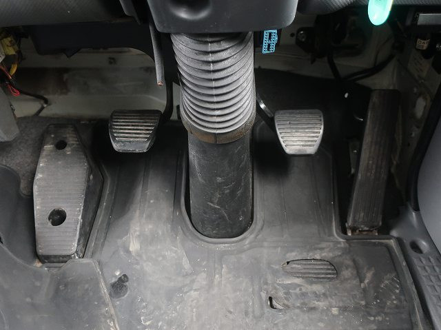 中古トラック いすゞ フォワード 中型平ボディアルミブロック