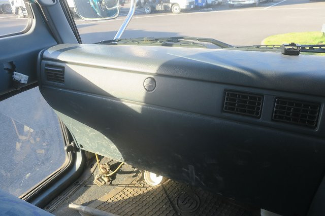 中古トラック UDトラックスセーフティーローダー ＃13