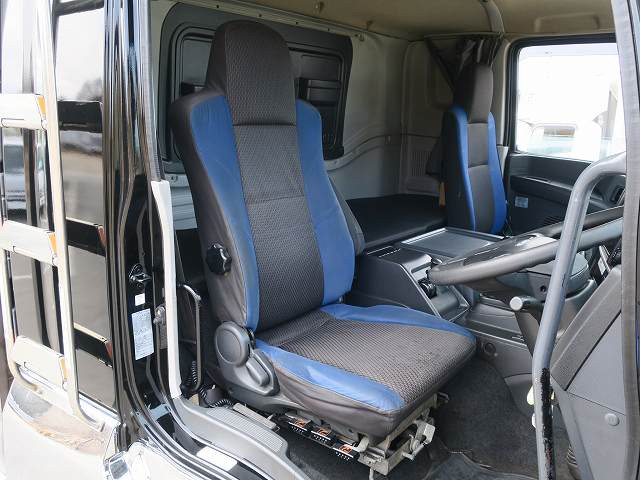 中古トラック いすゞ ギガ 大型平ボディアルミブロック