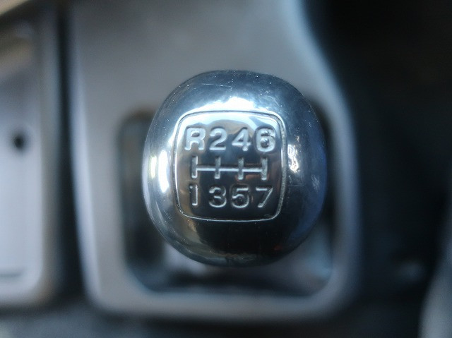 中古トラック 日野 プロフィア 大型クレーン付平ボディ