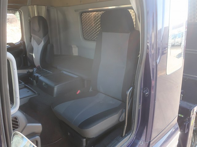 中古トラック 日野クレーン付平ボディ ＃22