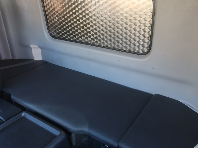 中古トラック 日野 プロフィア 大型クレーン付平ボディ