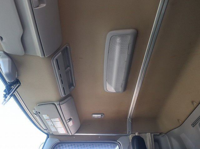 中古トラック 日野 プロフィア 大型クレーン付平ボディ