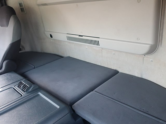 中古トラック 三菱ふそう冷凍ウィング ＃24