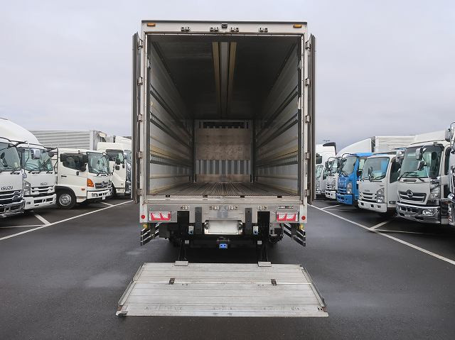 中古トラック 三菱ふそう冷凍ウィング ＃7