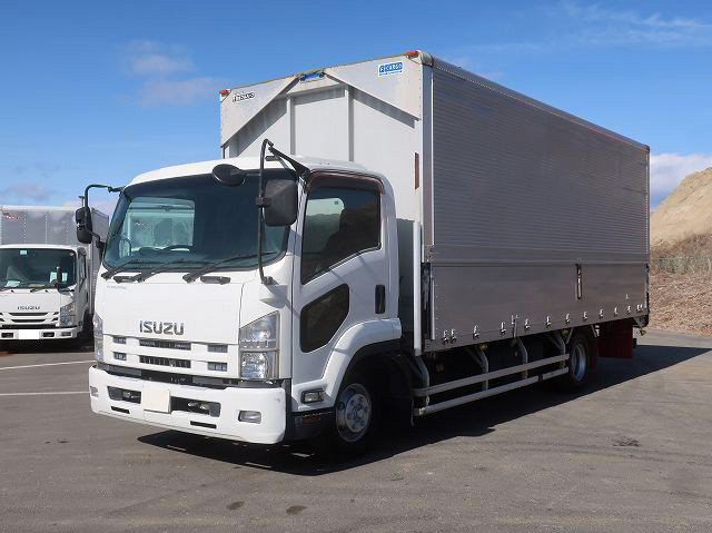 いすゞアルミウィング