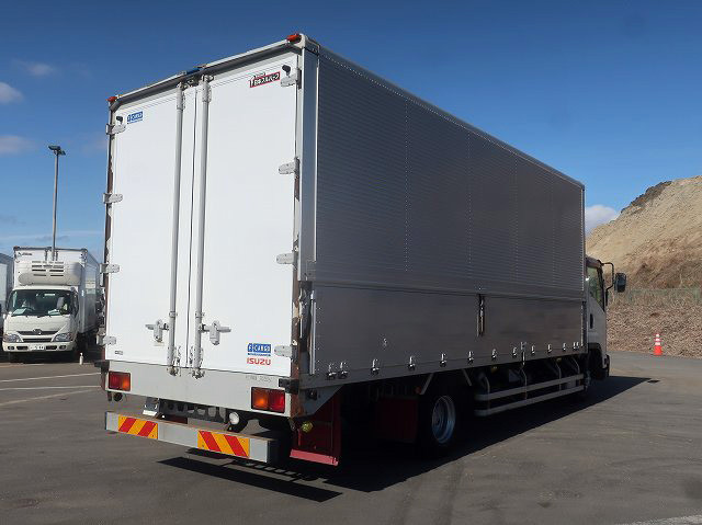 中古トラック いすゞアルミウィング ＃3
