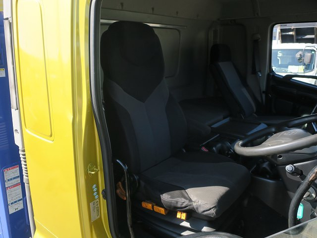 中古トラック 日野 プロフィア 大型クレーン付セルフローダー