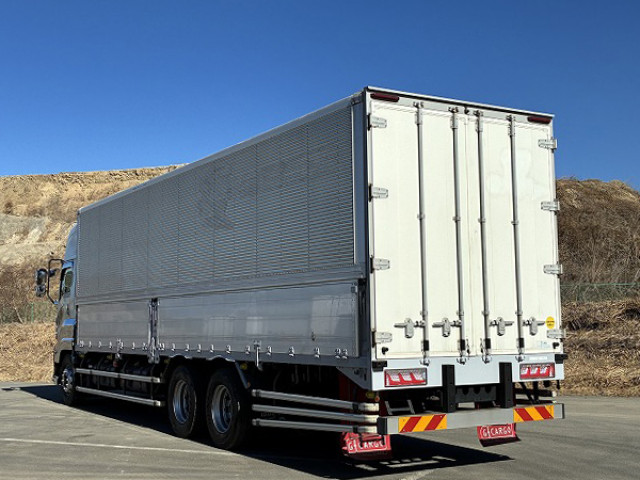 中古トラック いすゞ ギガ 大型アルミウィング