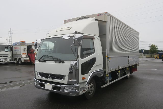 三菱ふそう　アルミウィング／幌ウィング