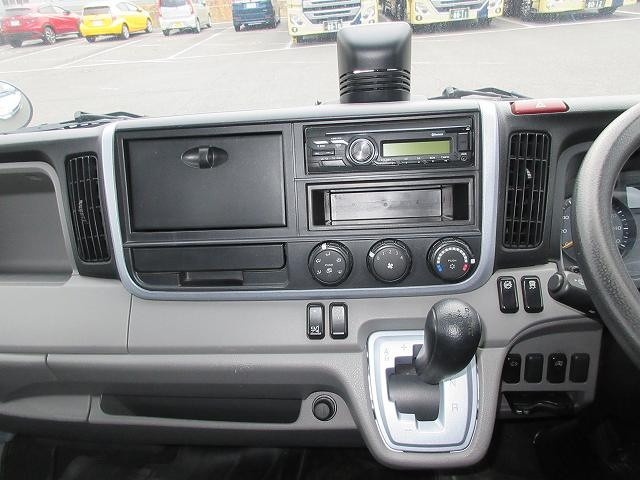 中古トラック 日産平ボディ ＃19