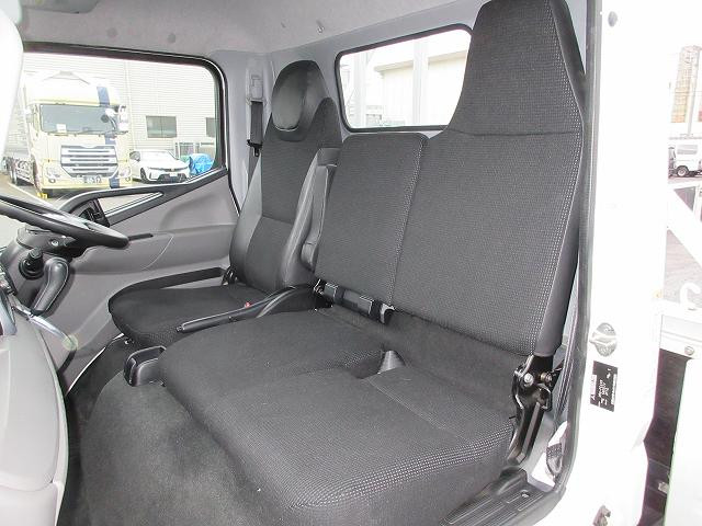 中古トラック 日産平ボディ ＃23