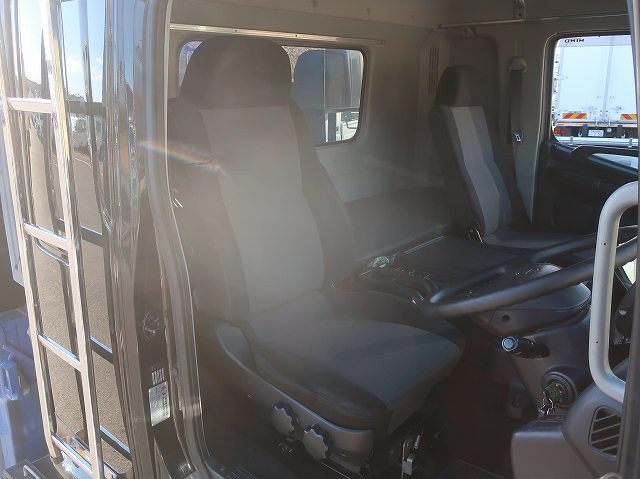 中古トラック 日野クレーン付平ボディ ＃16