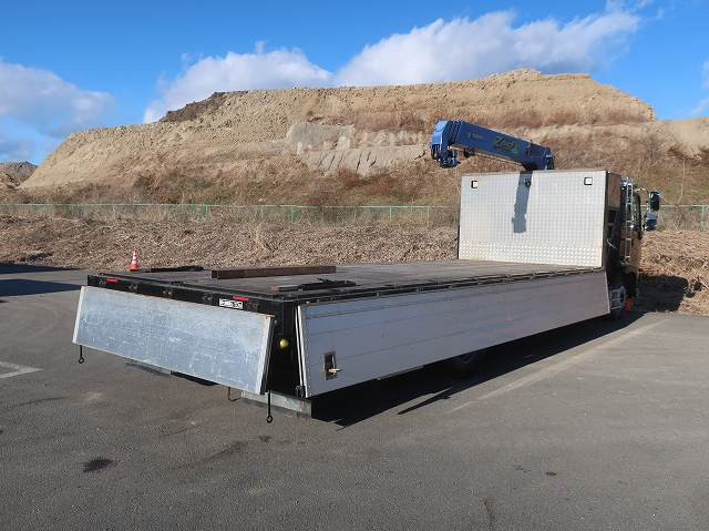 中古トラック 日野クレーン付平ボディ ＃7