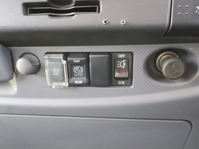 中古トラック いすゞ フォワード 中型アルミウィング