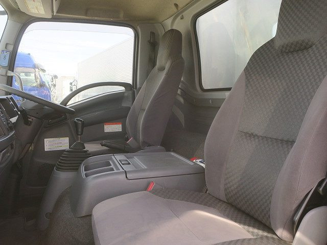 中古トラック いすゞ フォワード 中型アルミウィング