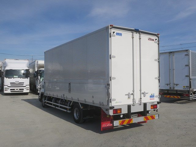 中古トラック いすゞ フォワード 中型アルミウィング