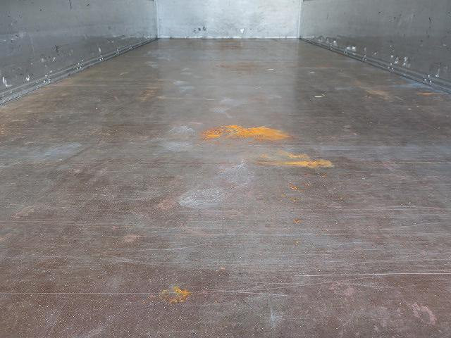 中古トラック いすゞ フォワード 中型アルミウィング