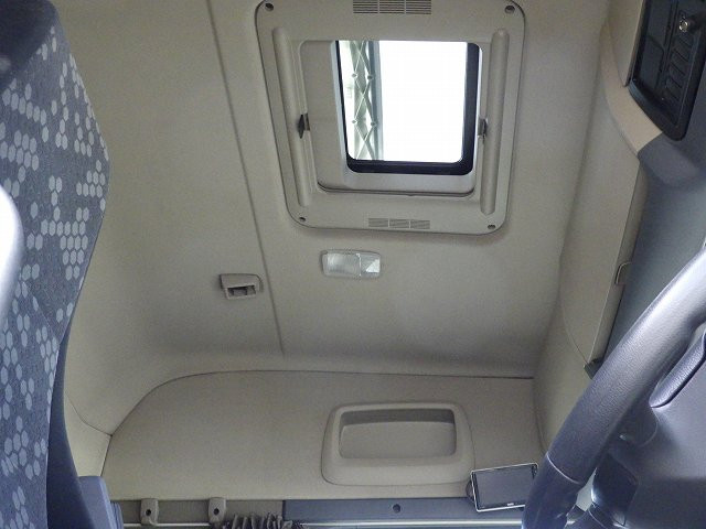 中古トラック スカニアアルミウィング ＃24