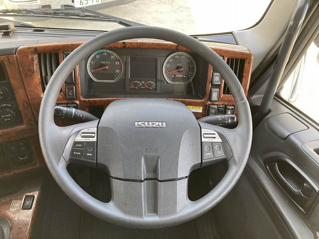 中古トラック いすゞアルミウィング ＃16