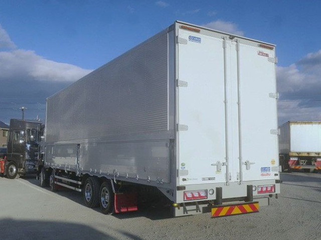 中古トラック いすゞアルミウィング ＃4
