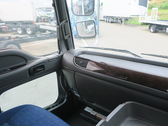 中古トラック いすゞクレーン付セルフローダー ＃16