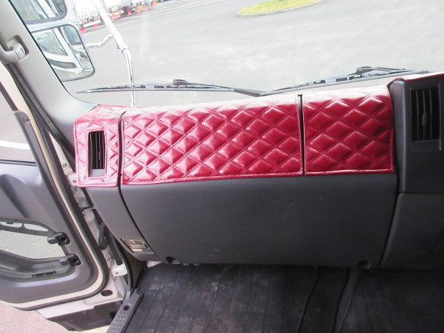 中古トラック いすゞ フォワード 中型アルミウィング