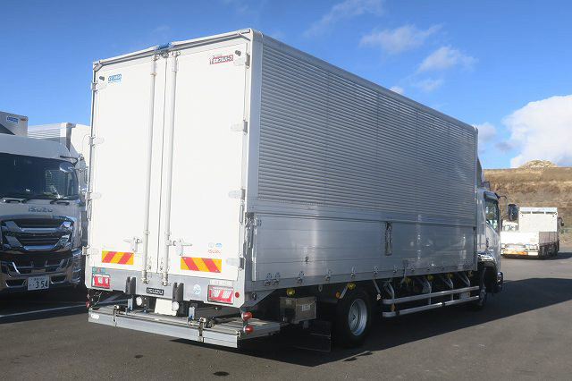 中古トラック いすゞアルミウィング ＃3