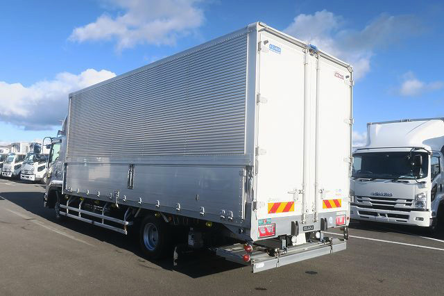 中古トラック いすゞアルミウィング ＃4