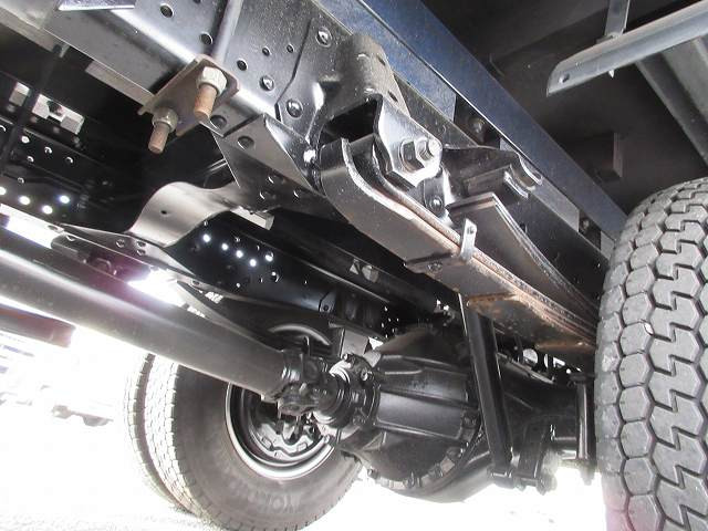 中古トラック  いすゞ エルフ 3tクレーン付平ボディ