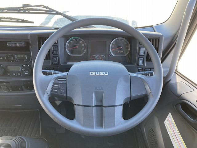 中古トラック いすゞ フォワード 中型クレーン付平ボディ