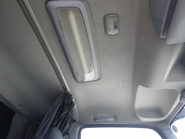 中古トラック いすゞ フォワード 中型クレーン付平ボディ