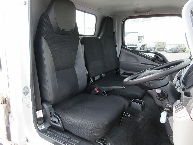 中古トラック 三菱ふそう平ボディ ＃12