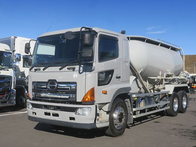 2014 Hino Profia 22-ton bulk cement transporter, high-floor, 3-axle, 12.35m³ drum capacity, aluminum wheels. 