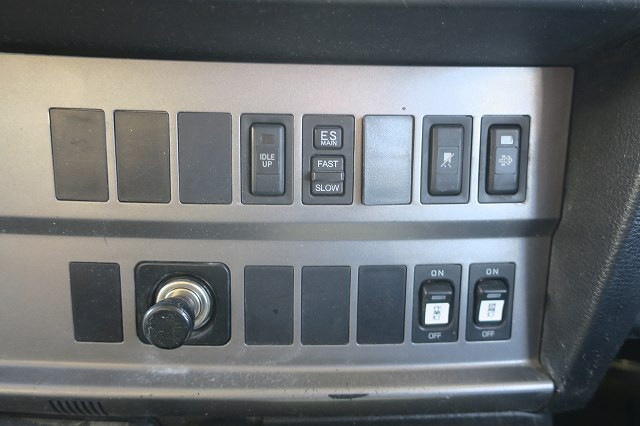 中古トラック 日野粉粒体運搬車 #19