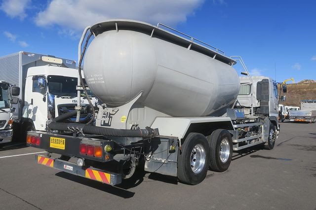 中古トラック 日野粉粒体運搬車 ＃3