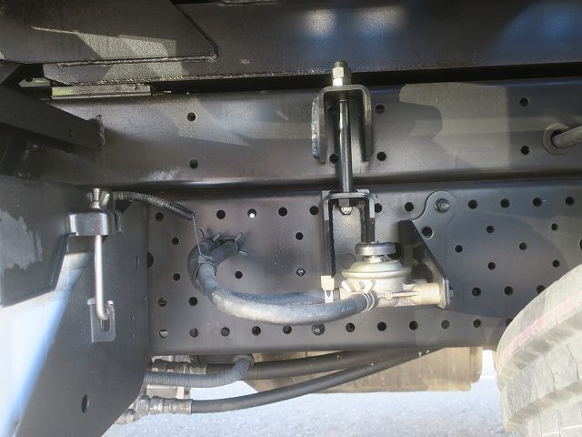 中古トラック いすゞ エルフ 小型セーフティーローダー