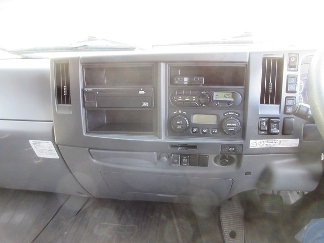 中古トラック いすゞ フォワード 中型アルミウィング