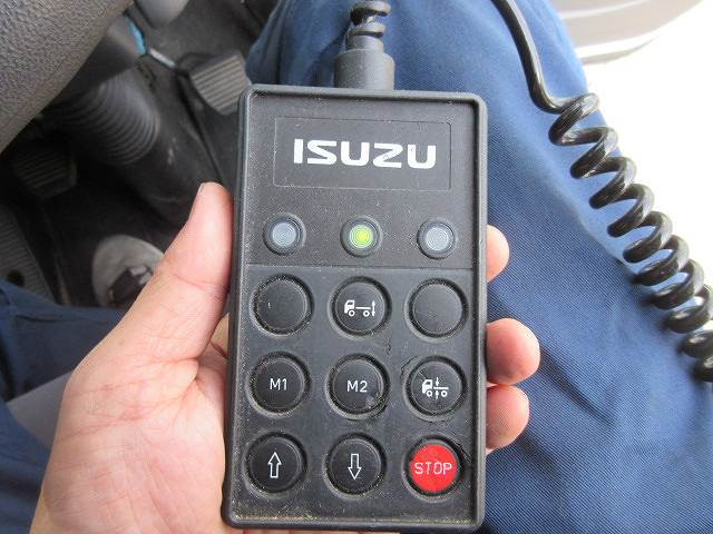 中古トラック いすゞ フォワード 中型アルミウィング