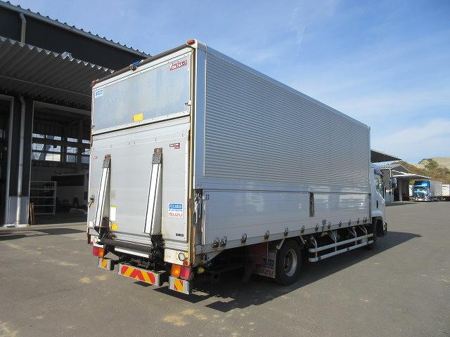中古トラック いすゞアルミウィング ＃3