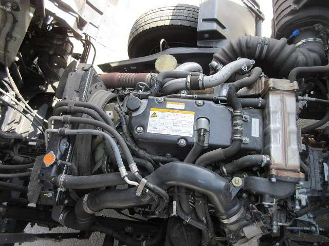 中古トラック いすゞ フォワード 中型アルミウィング