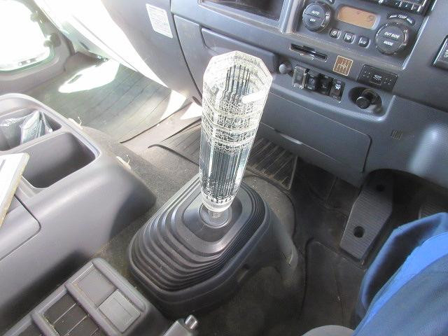 中古トラック いすゞ フォワード 中型アルミウィング