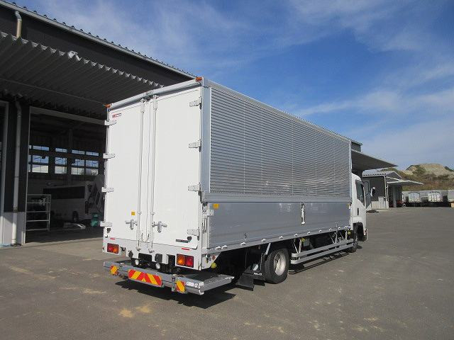 中古トラック いすゞアルミウィング ＃3