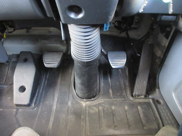 中古トラック いすゞ フォワード 中型アルミウィング